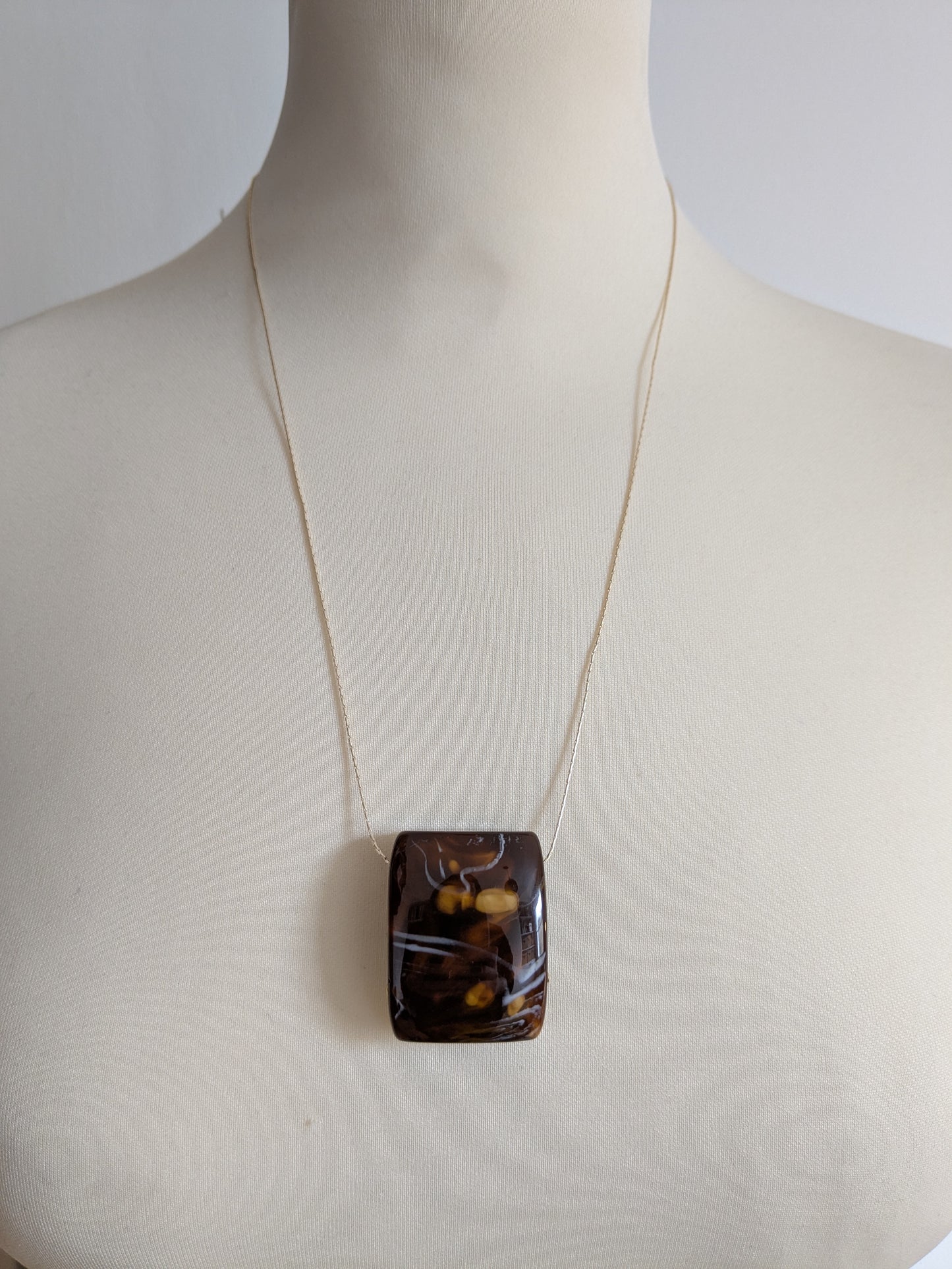 Simple Resin Pendant