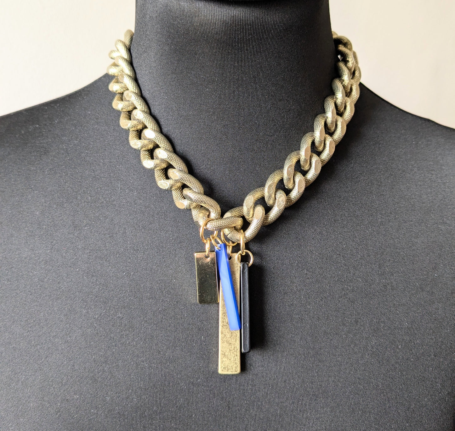 Punk Bar Charm Choker Necklace