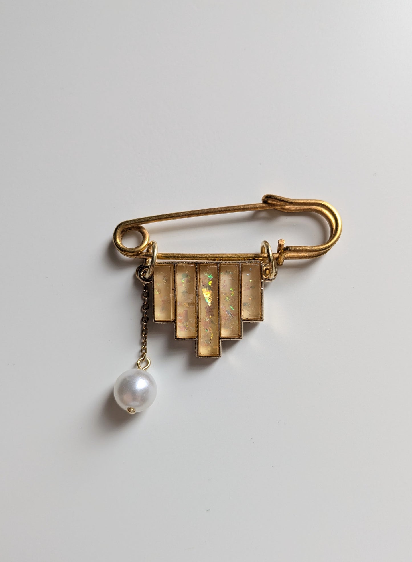 Deco Pearl Pin Brooch