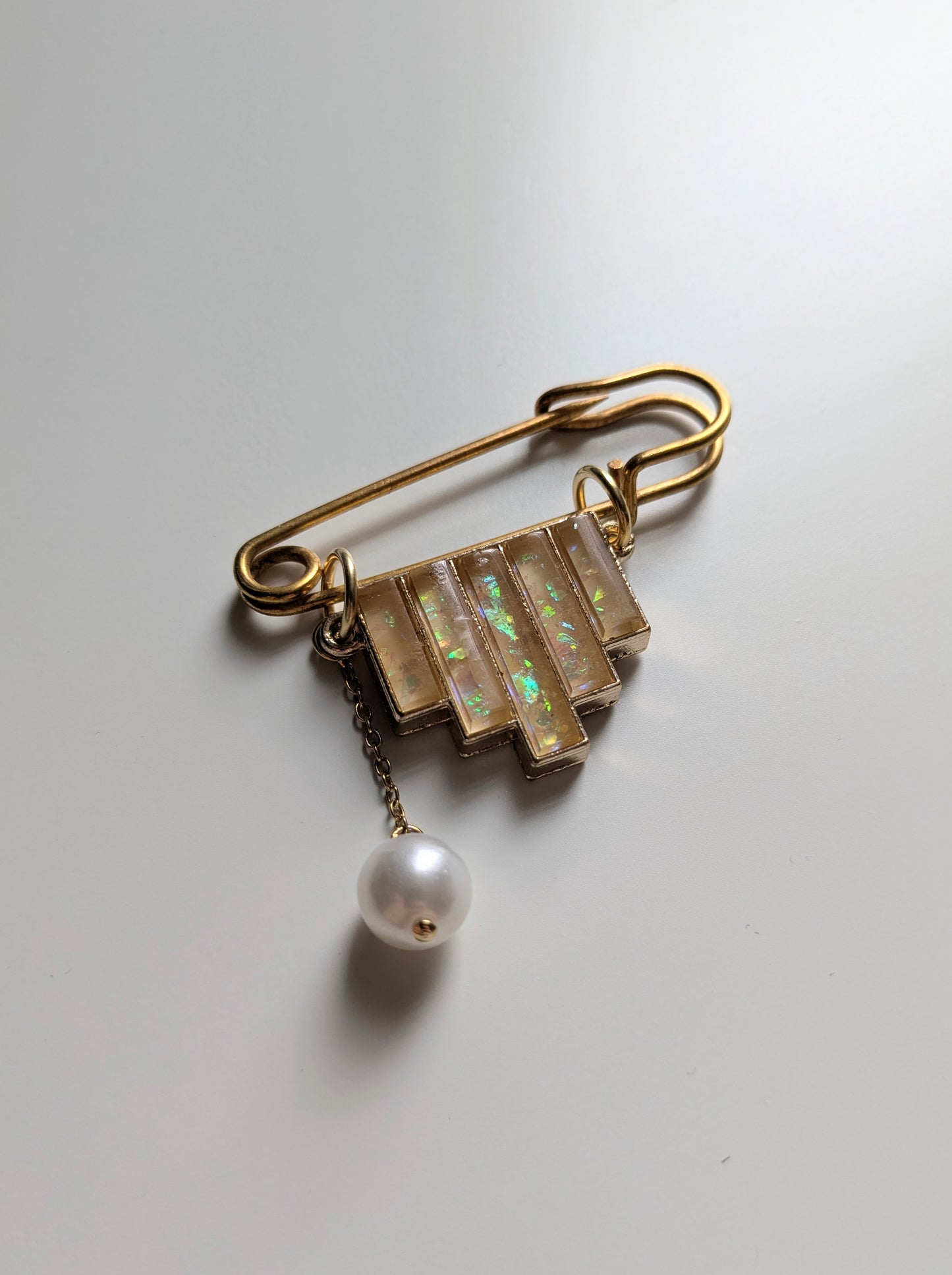 Deco Pearl Pin Brooch