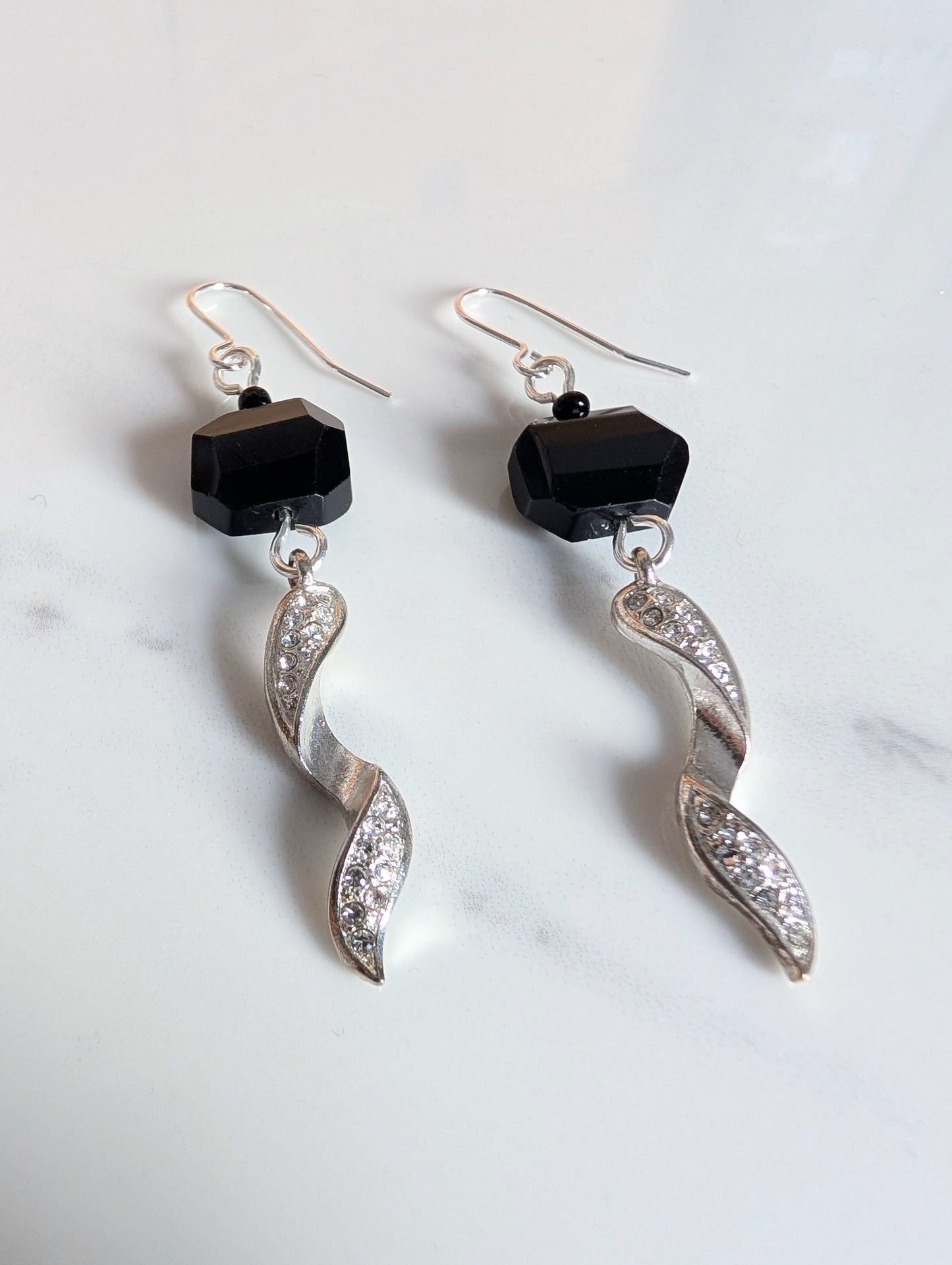 Elegant Vintage Glass Twist Charm Earrings