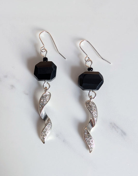 Elegant Vintage Glass Twist Charm Earrings